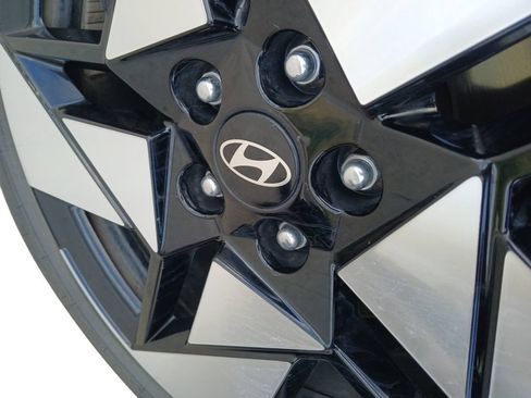 Used 2024 Hyundai Kona Limited FWD image 16