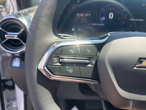 New 2026 Chevrolet Equinox LT w/ Convenience Package II image 19