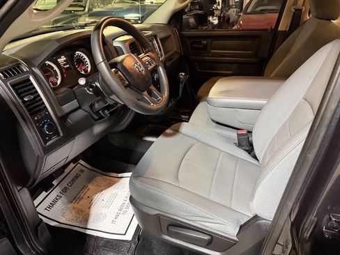 Used 2013 RAM 2500 Tradesman w/ Chrome Appearance Group image 44