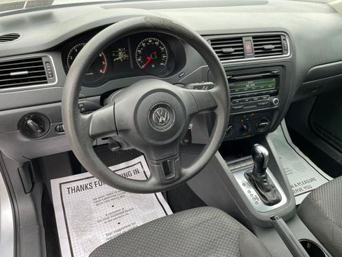 Used 2013 Volkswagen Jetta S FWD image 17