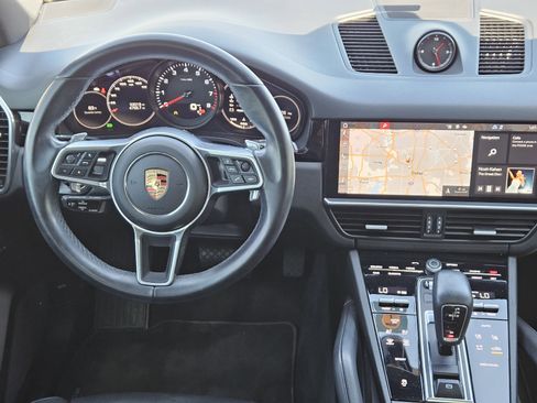 Certified 2020 Porsche Cayenne image 25