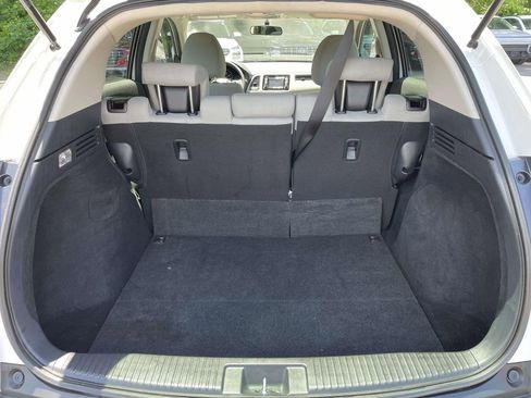 Used 2022 Honda HR-V LX image 8