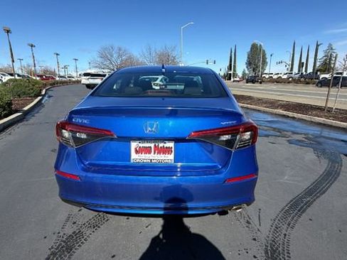 Used 2023 Honda Civic Sport image 5