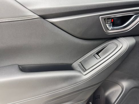 Used 2023 Subaru Forester Premium AWD/4WD image 40