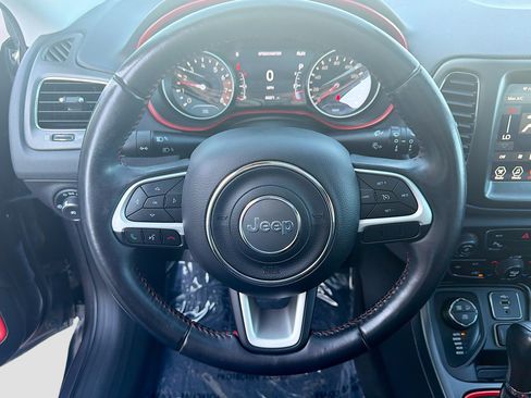 Used 2019 Jeep Compass Trailhawk w/ Safety & Security Group AWD/4WD image 18