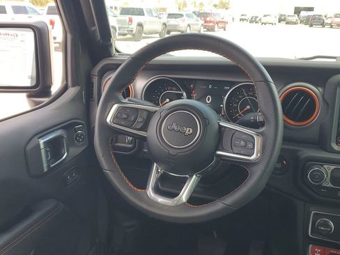 Used 2023 Jeep Gladiator Mojave w/ Trailer Tow Package image 25