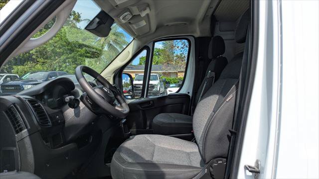 Used 2023 RAM ProMaster 2500 FWD image 11