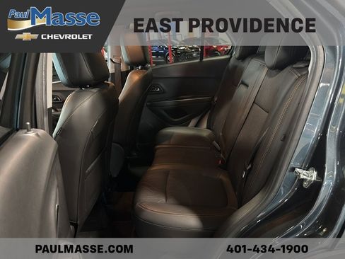 Used 2021 Chevrolet Trax LT w/ Driver Confidence Package image 17