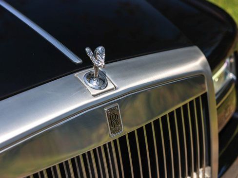 Used 2015 Rolls-Royce Phantom Drophead Coupe image 13