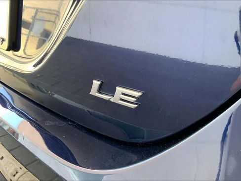 Used 2022 Toyota Camry LE FWD image 10