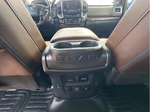 Used 2020 Nissan Titan Platinum Reserve w/ Moonroof Package AWD/4WD image 18