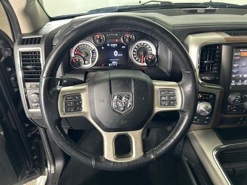 Used 2017 RAM 1500 Laramie w/ Convenience Group AWD/4WD image 15