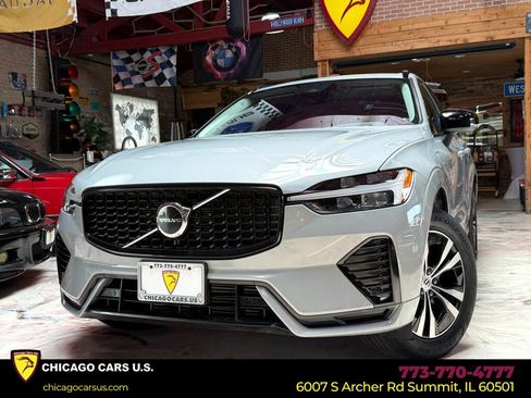 Used 2024 Volvo XC60 T8 Core AWD/4WD image 1