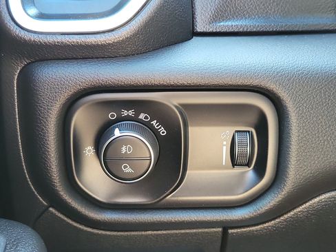 Used 2024 RAM 1500 Big Horn RWD image 22