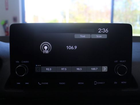 Used 2023 Honda Civic Sport image 45