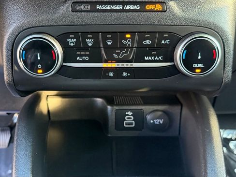 Certified 2025 Ford Escape ST-Line w/ Equipment Group 301A image 26