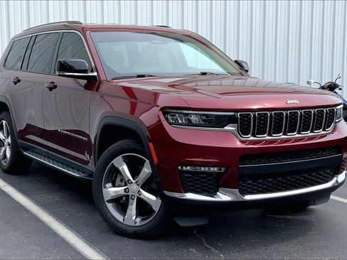 Used 2022 Jeep Grand Cherokee L Limited w/ Trailer Tow Group (B) AWD/4WD image 2