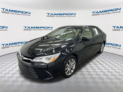 Used 2015 Toyota Camry XLE FWD image 1