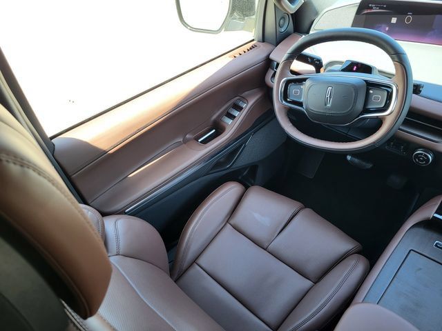 New 2026 Lincoln Navigator L Reserve AWD/4WD image 10