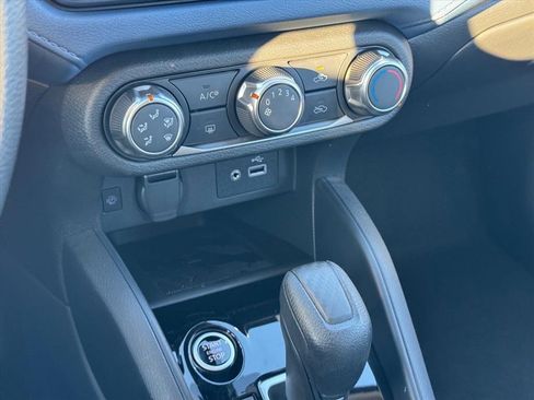 New 2025 Nissan Versa SV w/ Trunk Package image 20