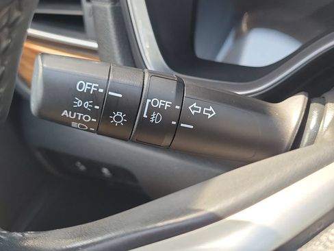 Used 2019 Honda CR-V Touring image 11