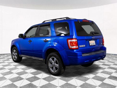 Used 2011 Ford Escape XLT w/ 202A Rapid Spec Order Code image 10