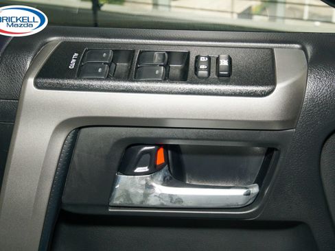 Used 2022 Toyota 4Runner Limited AWD/4WD image 31