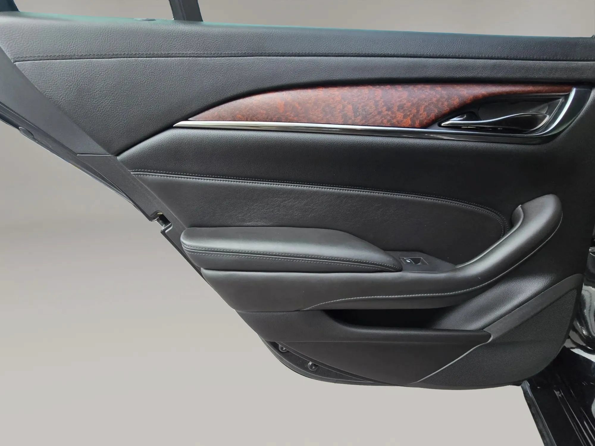 Used 2019 Cadillac CTS Luxury RWD image 13