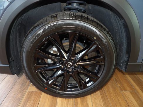 Certified 2025 MAZDA CX-5 Carbon Edition AWD/4WD image 10