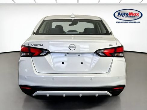 Used 2024 Nissan Versa SV FWD image 7