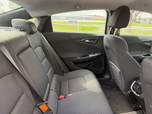 Used 2016 Chevrolet Malibu LT FWD image 31