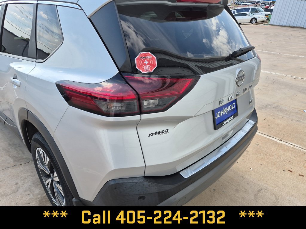 Used 2023 Nissan Rogue SV FWD image 13