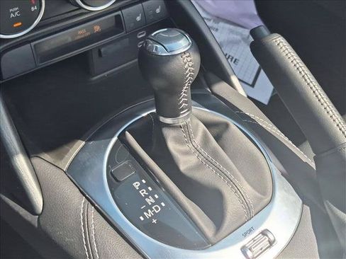 Used 2025 MAZDA MX-5 Miata Grand Touring w/ Weather Package RWD image 12