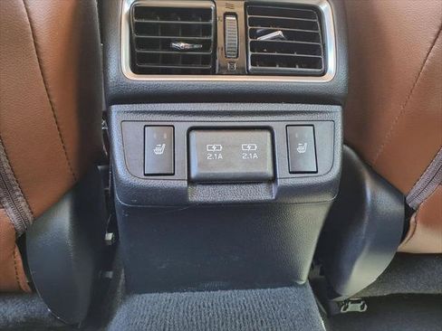 Used 2019 Subaru Outback 2.5i Touring w/ Popular Package #3A AWD/4WD image 11