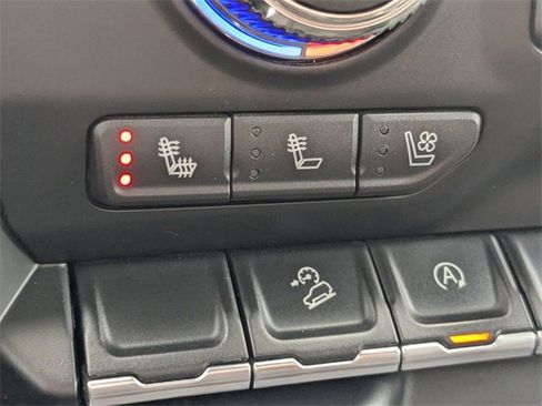 Used 2022 GMC Sierra 1500 SLT w/ SLT Premium Package image 4