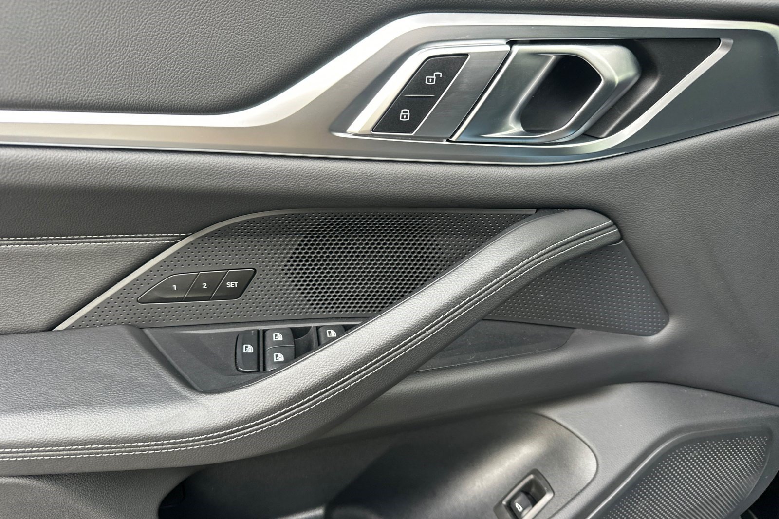 Certified 2025 BMW i4 eDrive40 RWD image 12