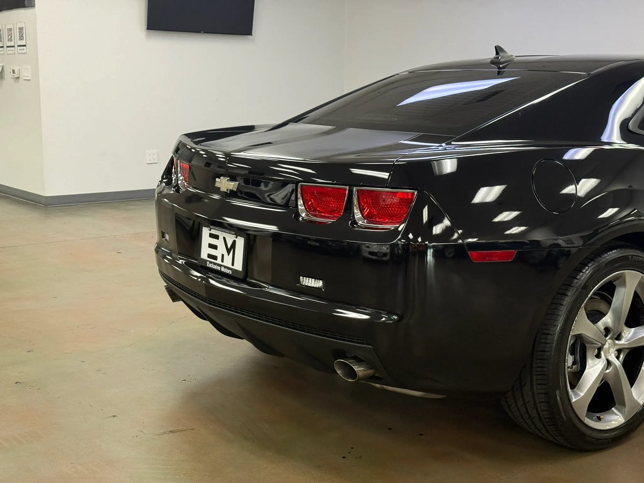 Used 2011 Chevrolet Camaro LT RWD image 12