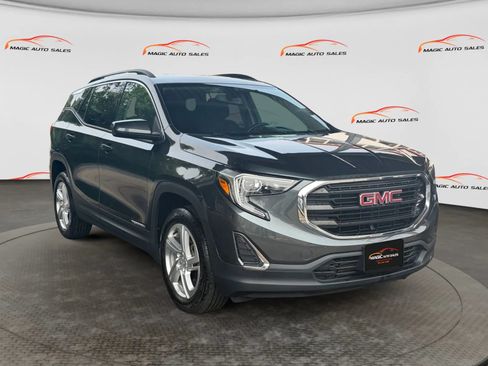 Used 2018 GMC Terrain SLE w/ Driver Convenience Package AWD/4WD image 5