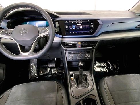 Used 2022 Volkswagen Taos SE image 15