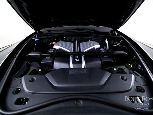 New 2027 Rolls-Royce Phantom Sedan RWD image 39