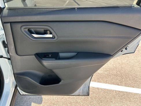 Certified 2025 Nissan Rogue SV w/ SV Premium Package FWD image 46