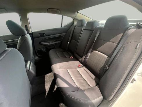 Certified 2025 Nissan Altima 2.5 SV FWD image 19
