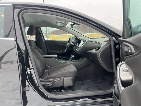 Used 2023 Chevrolet Malibu LT image 44