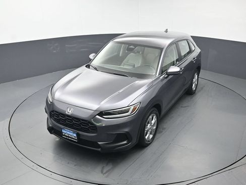 Certified 2023 Honda HR-V LX image 36