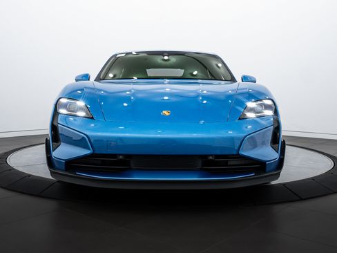 New 2025 Porsche Taycan Turbo GT image 10