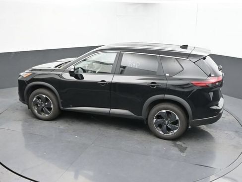 Used 2025 Nissan Rogue SV AWD/4WD image 19