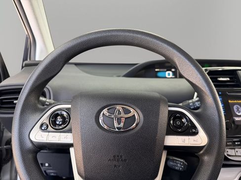 Used 2018 Toyota Prius Two w/ Prius Two Safety Plus Package FWD image 18