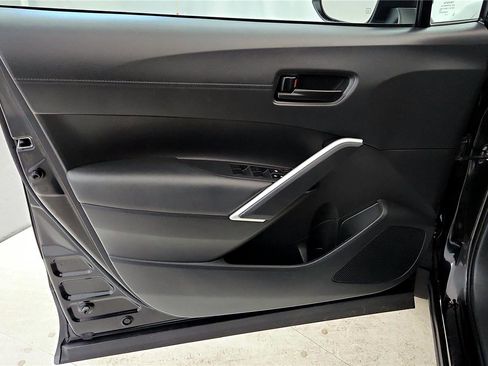 Used 2023 Toyota Corolla Cross LE w/ Moonroof Package image 22