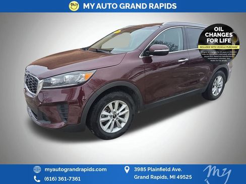 Used 2019 Kia Sorento LX w/ LX Convenience Package image 3