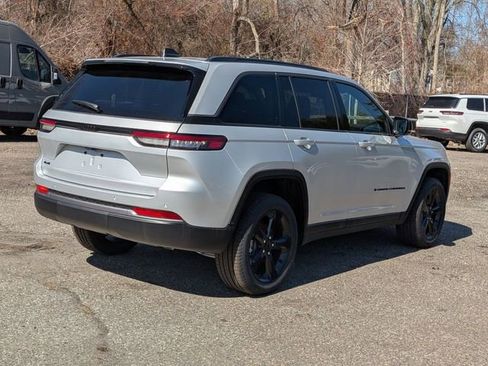 New 2026 Jeep Grand Cherokee Limited w/ Limited Altitude Package image 3